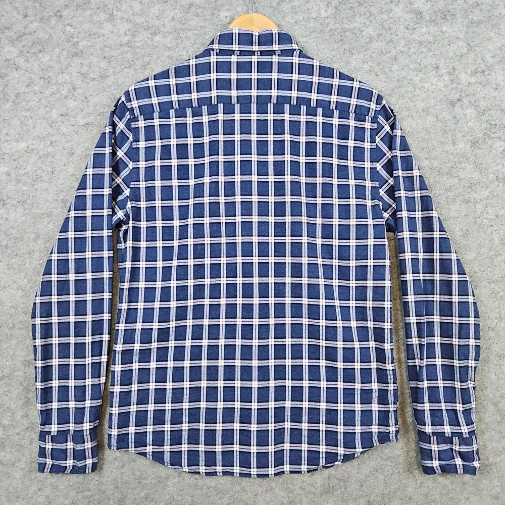 Banana Republic this nice